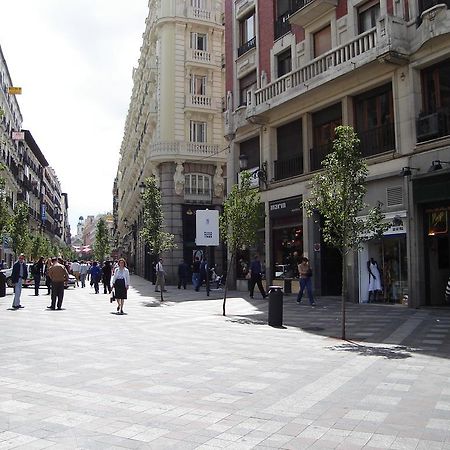 Los Amigos Vip Rooms Madrid Exterior photo